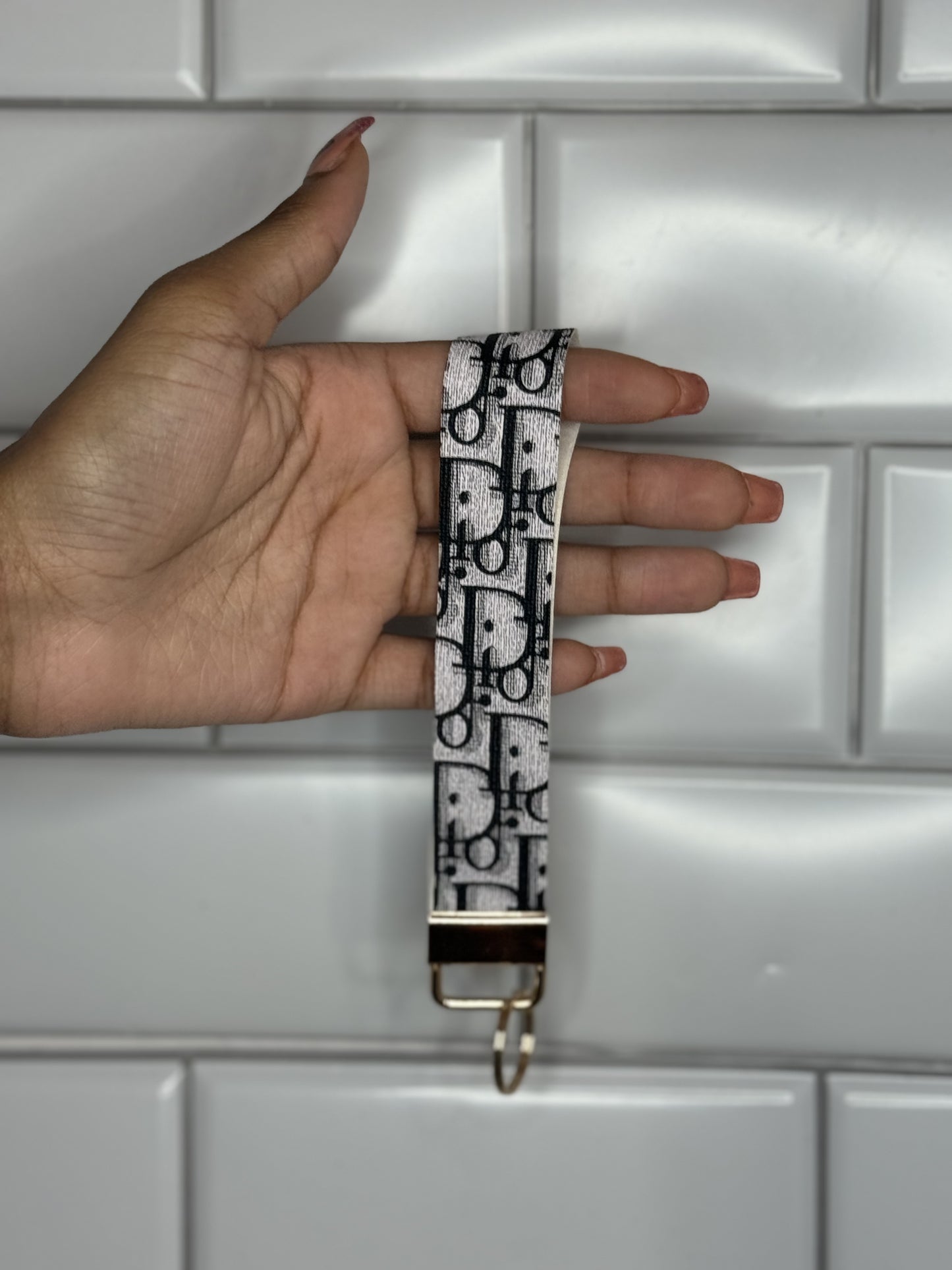 Wristlets Keychain ￼